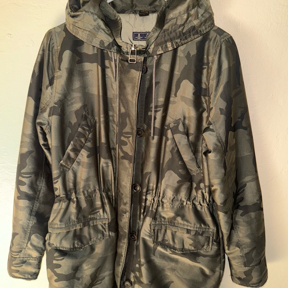 Abercrombie & Fitch Camouflage Hooded Jacket XS